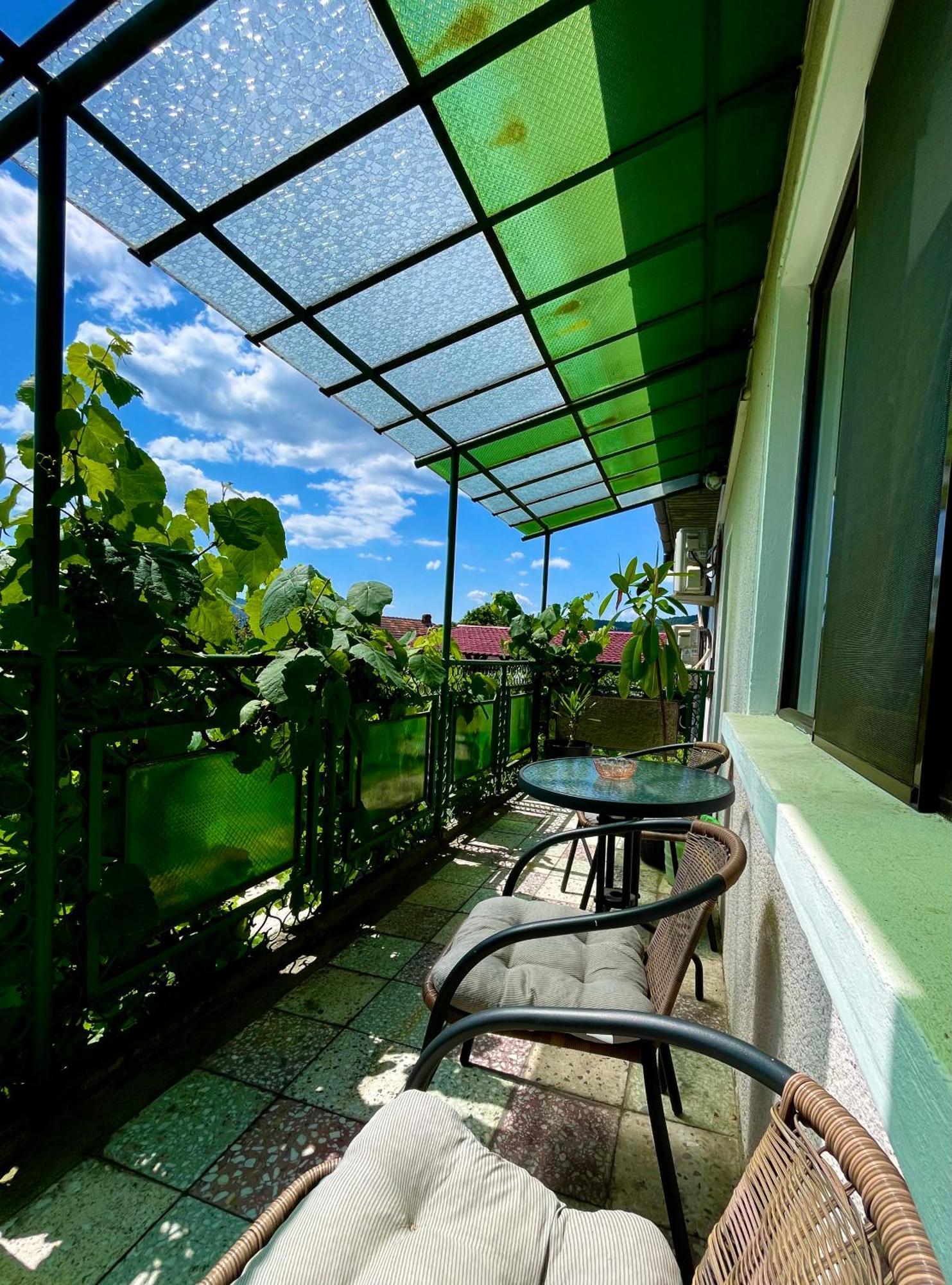 Holiday Home Esku โอร์โชวา ภายนอก รูปภาพ