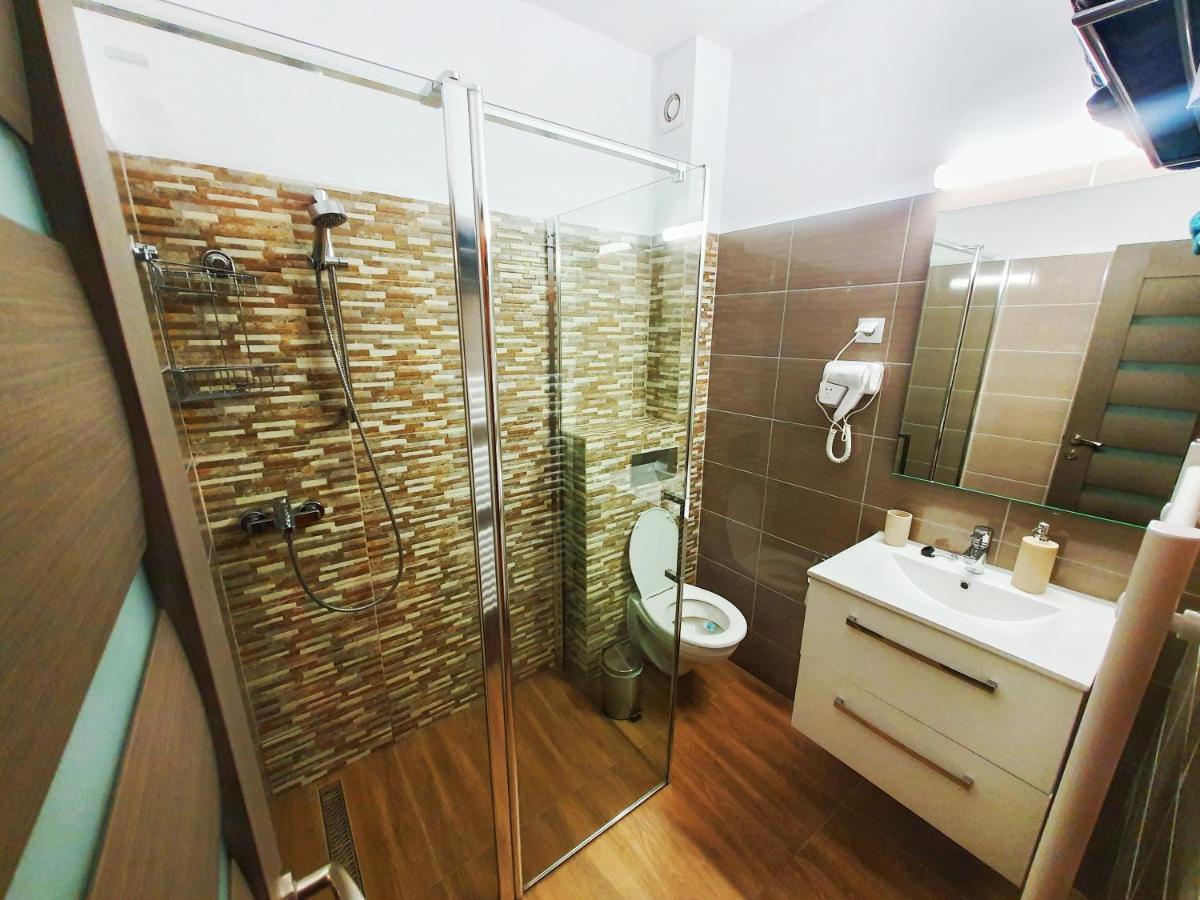 Holiday Home Esku โอร์โชวา ภายนอก รูปภาพ